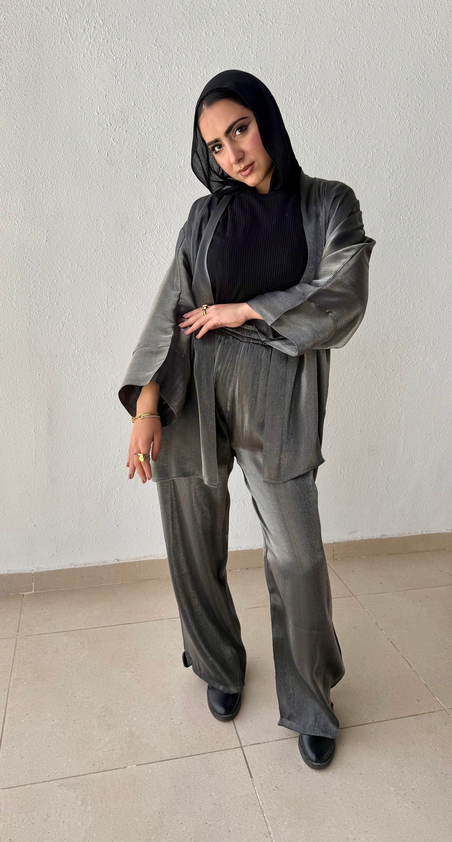 Shimmer kimono with belt