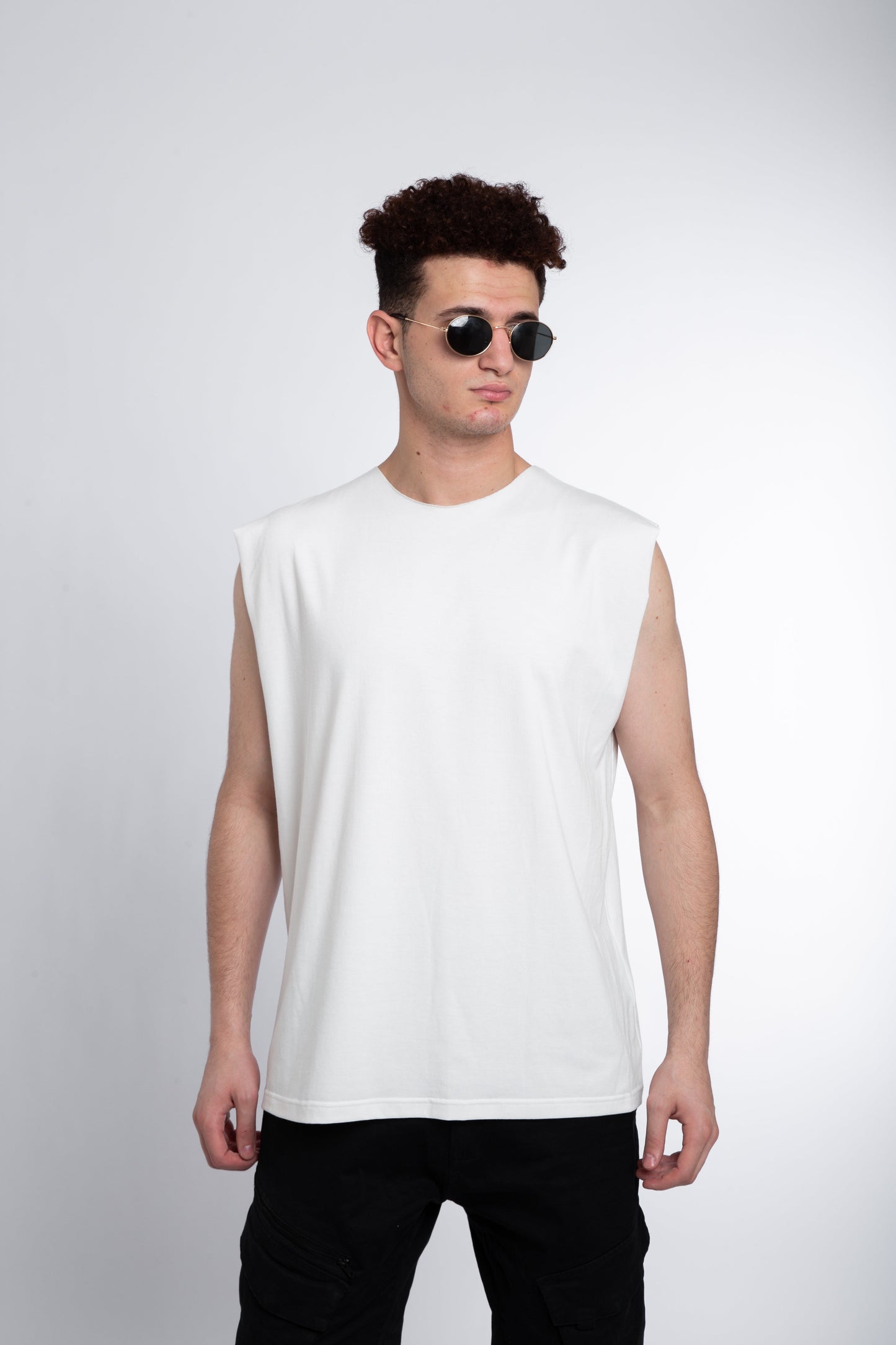 Basic wide shoulders tank top