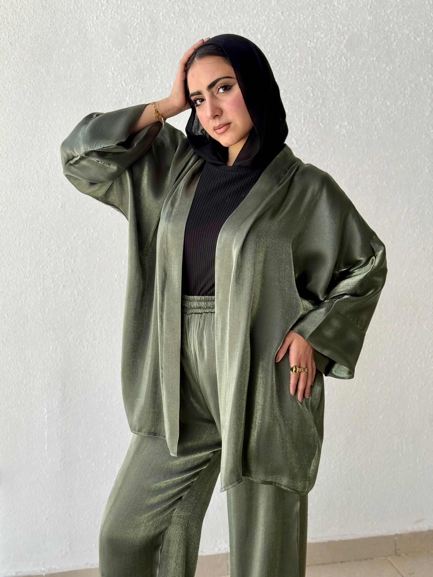 Shimmer kimono with belt