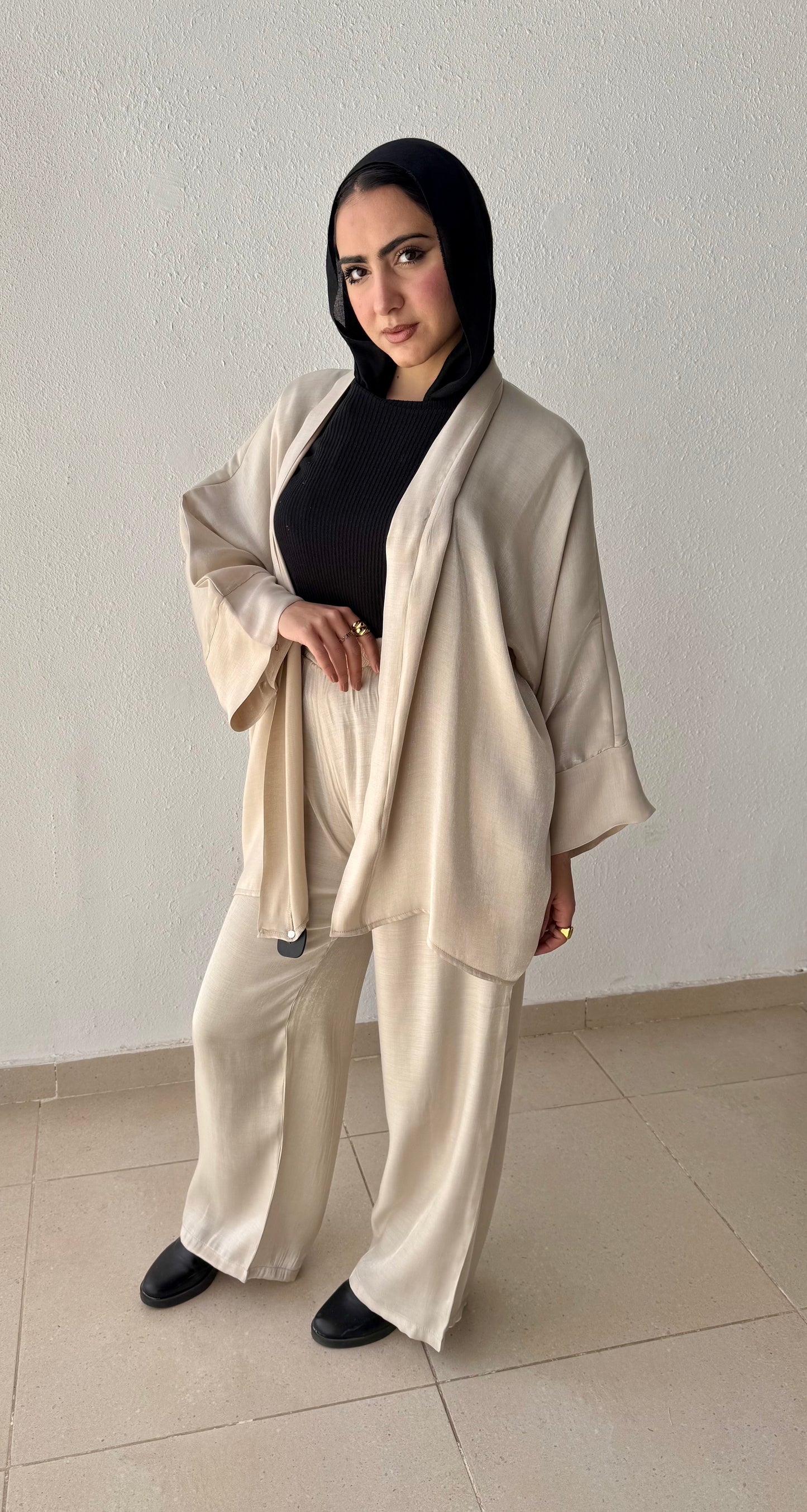 Shimmer kimono with belt