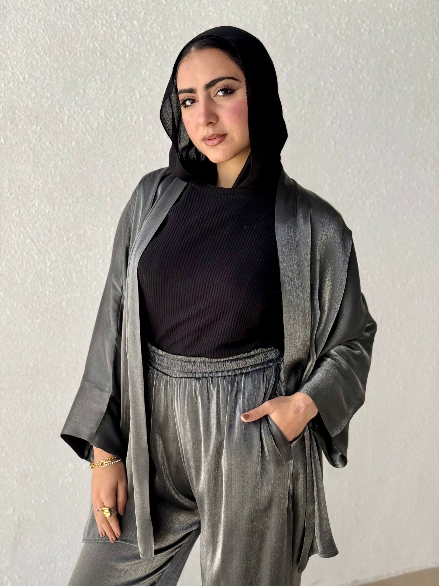 Shimmer kimono with belt