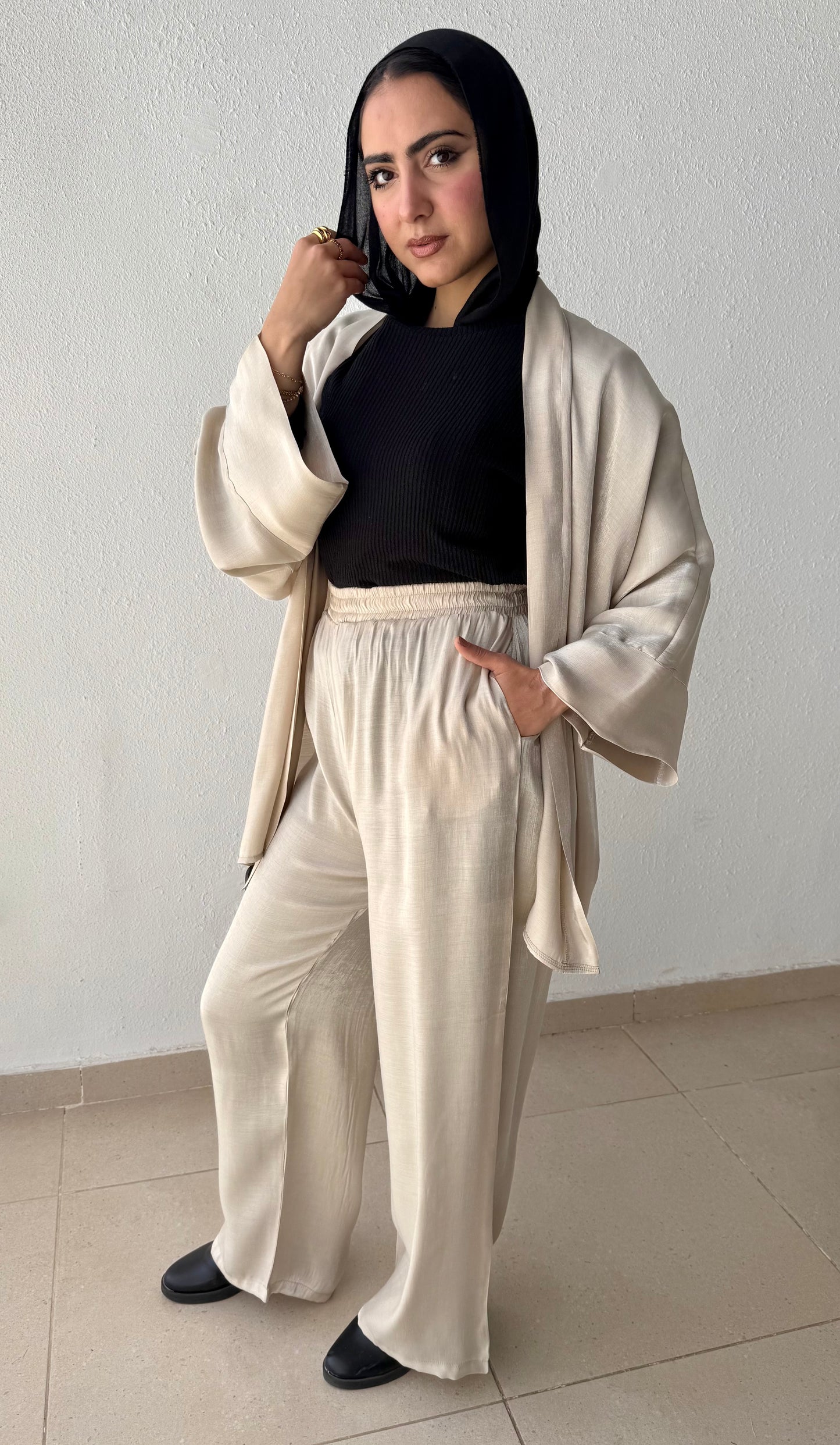 Shimmer kimono with belt