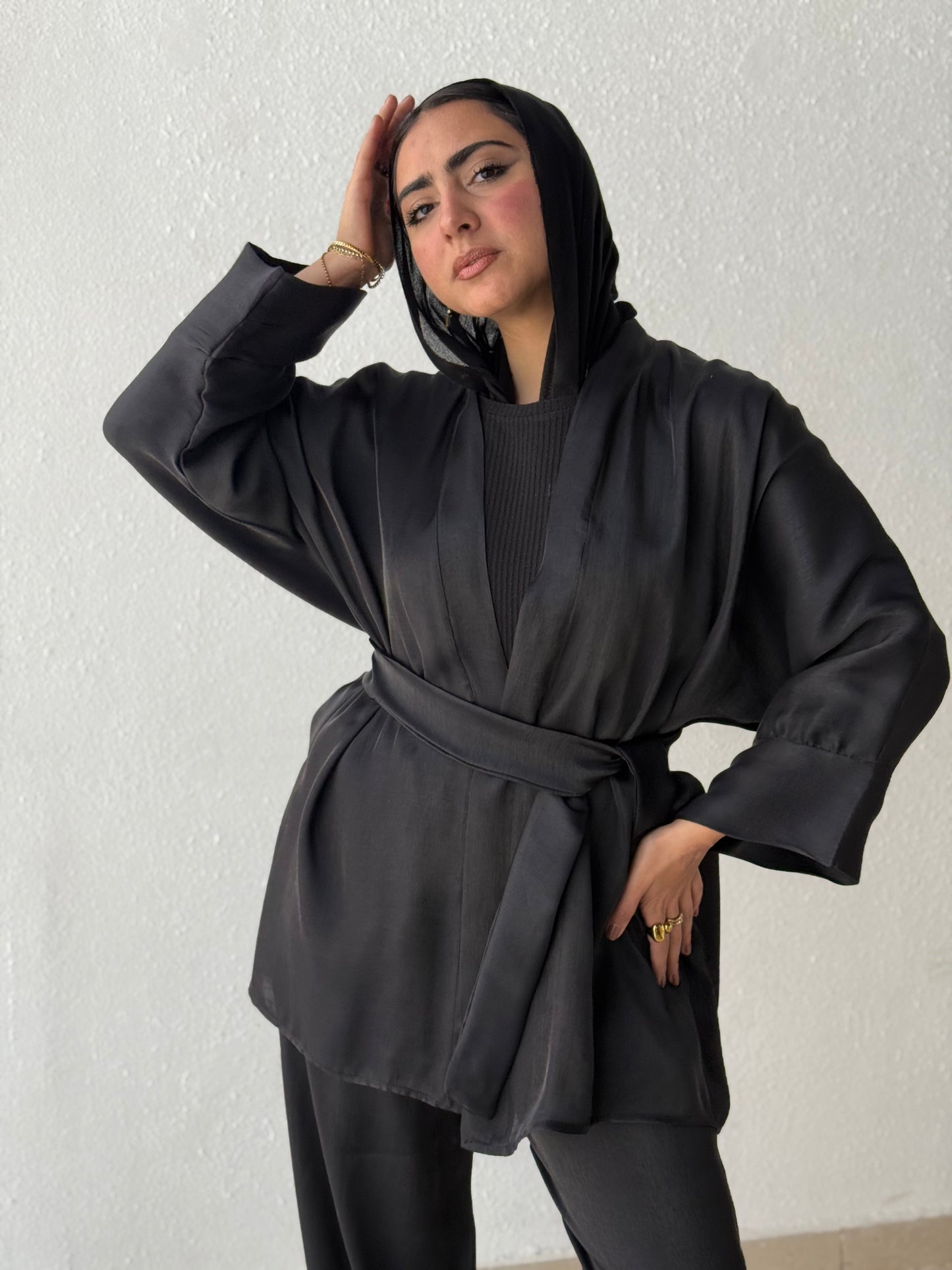 Shimmer kimono with belt
