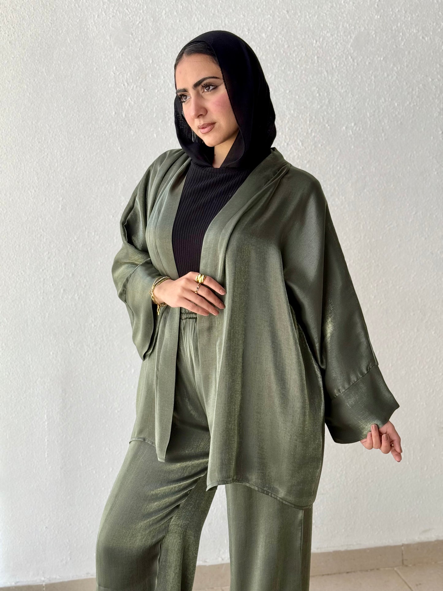Shimmer kimono with belt