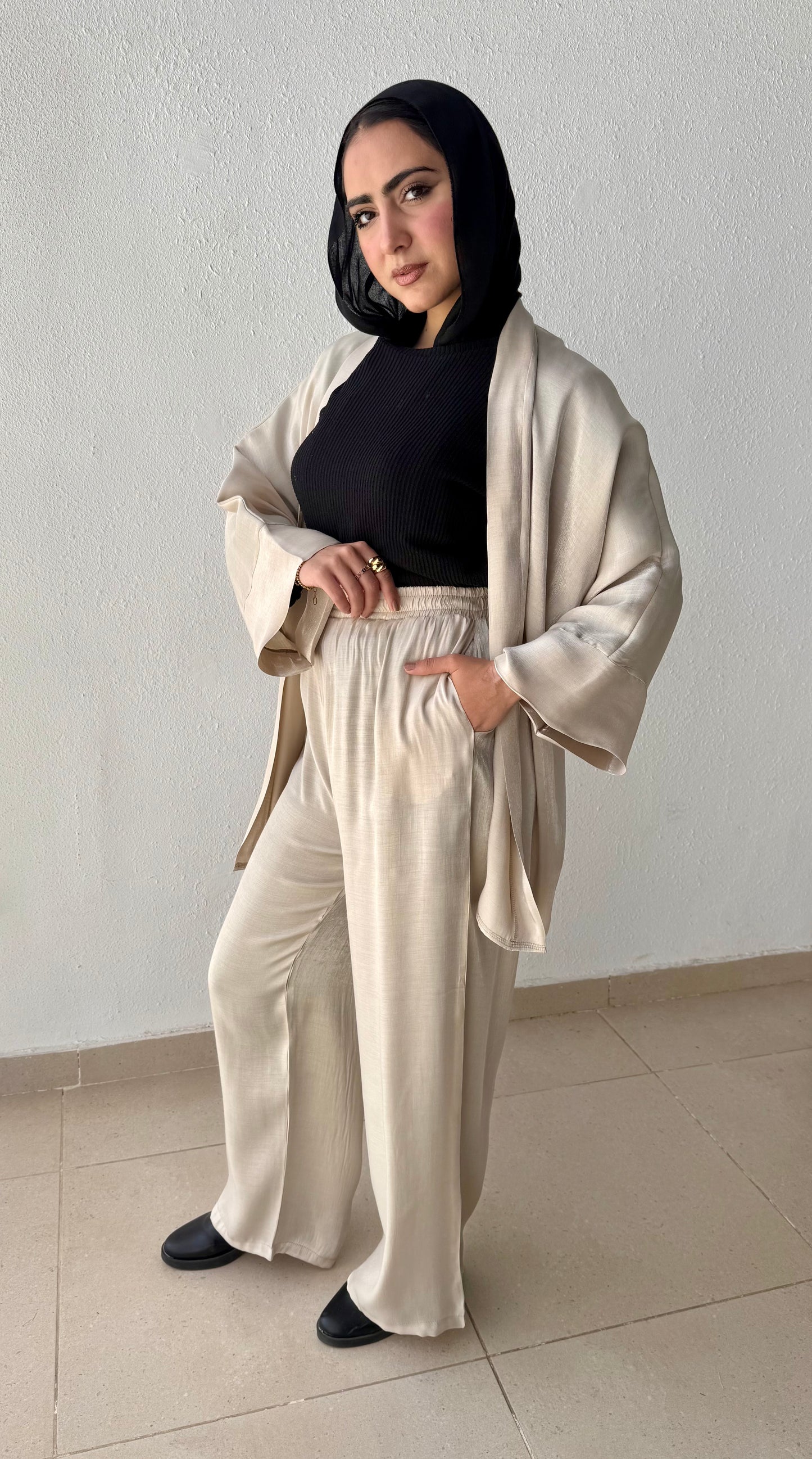Shimmer kimono with belt