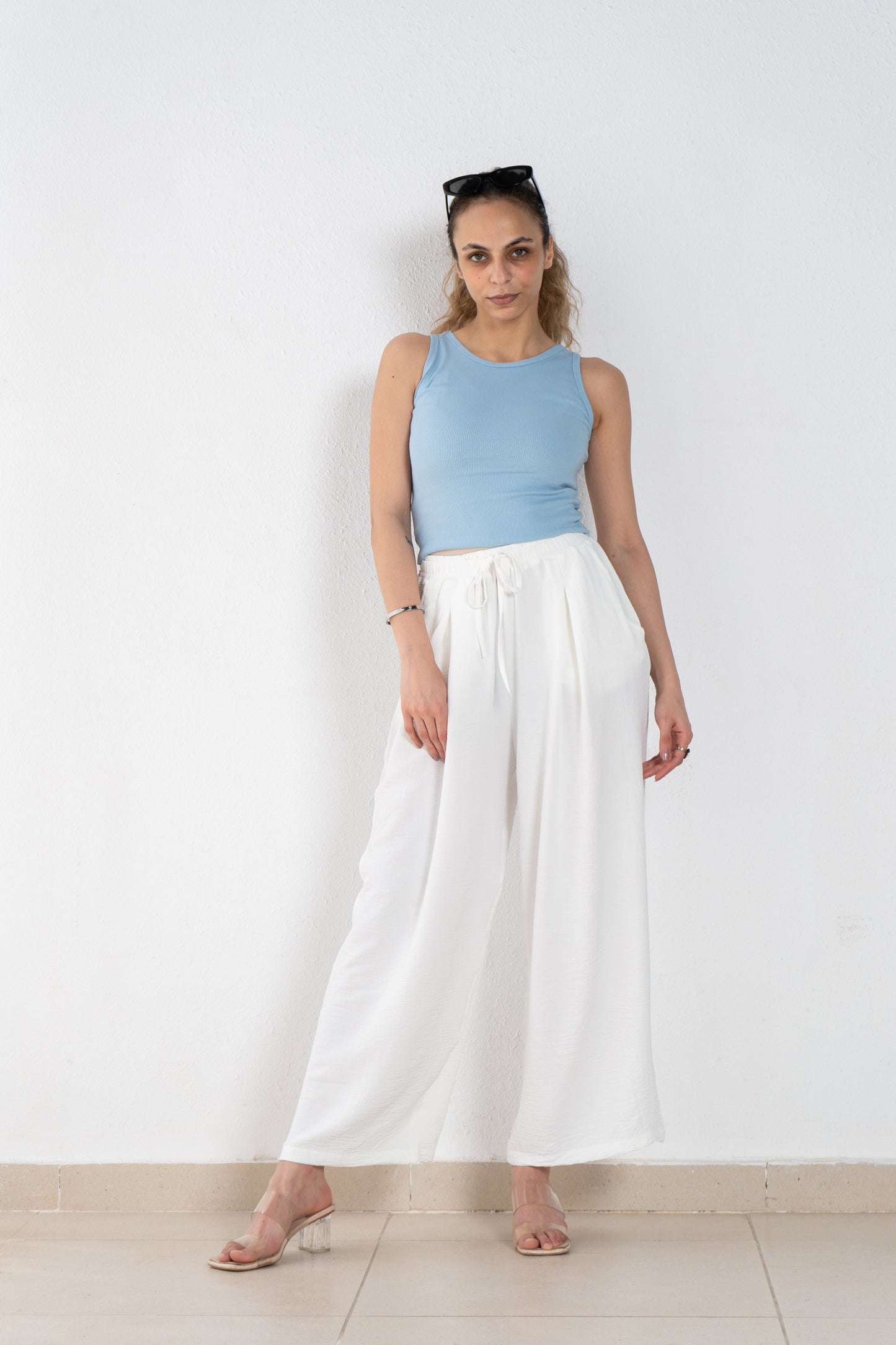 Linen pant with one front pleat