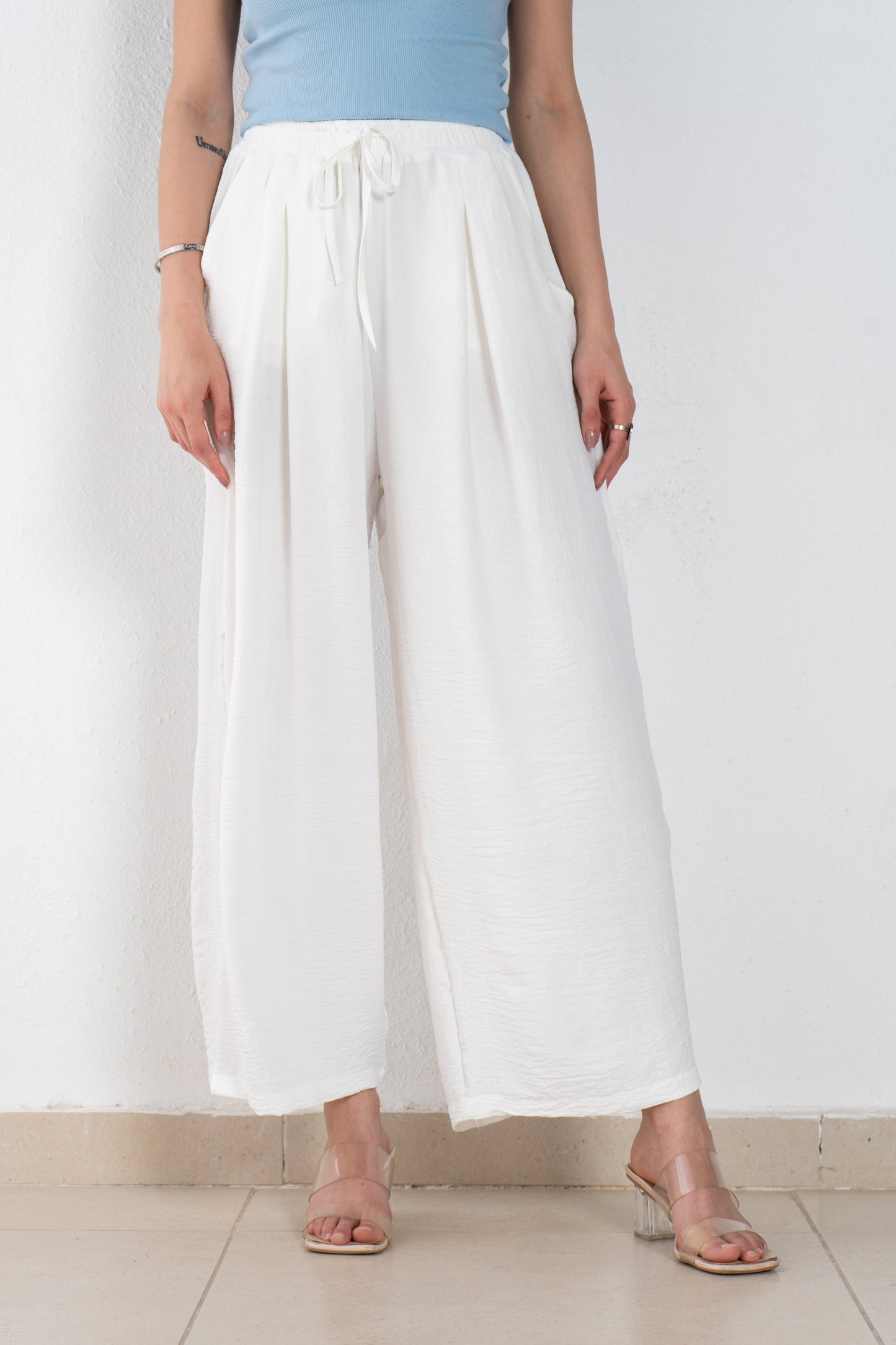 Linen pant with one front pleat