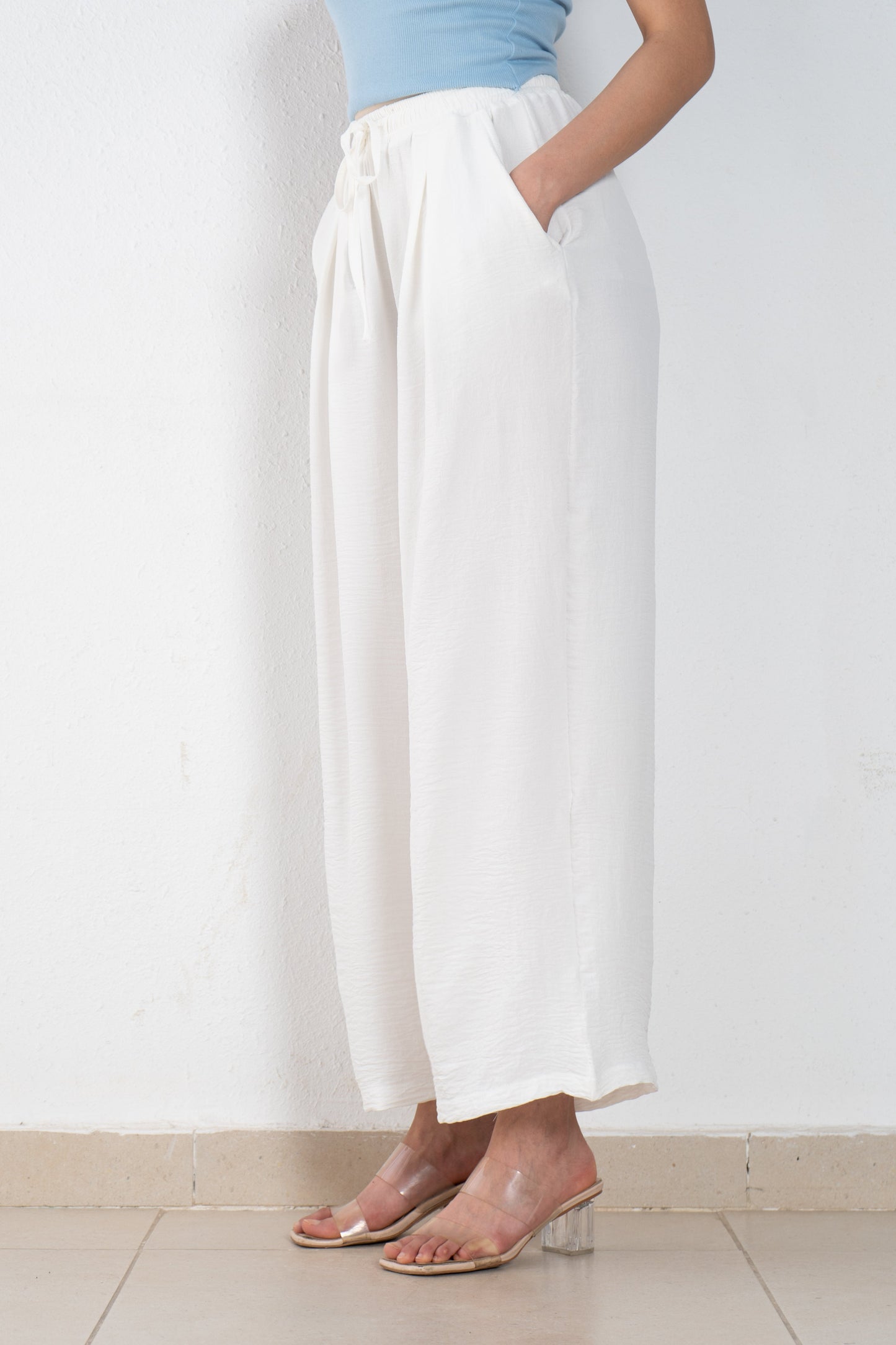 Linen pant with one front pleat
