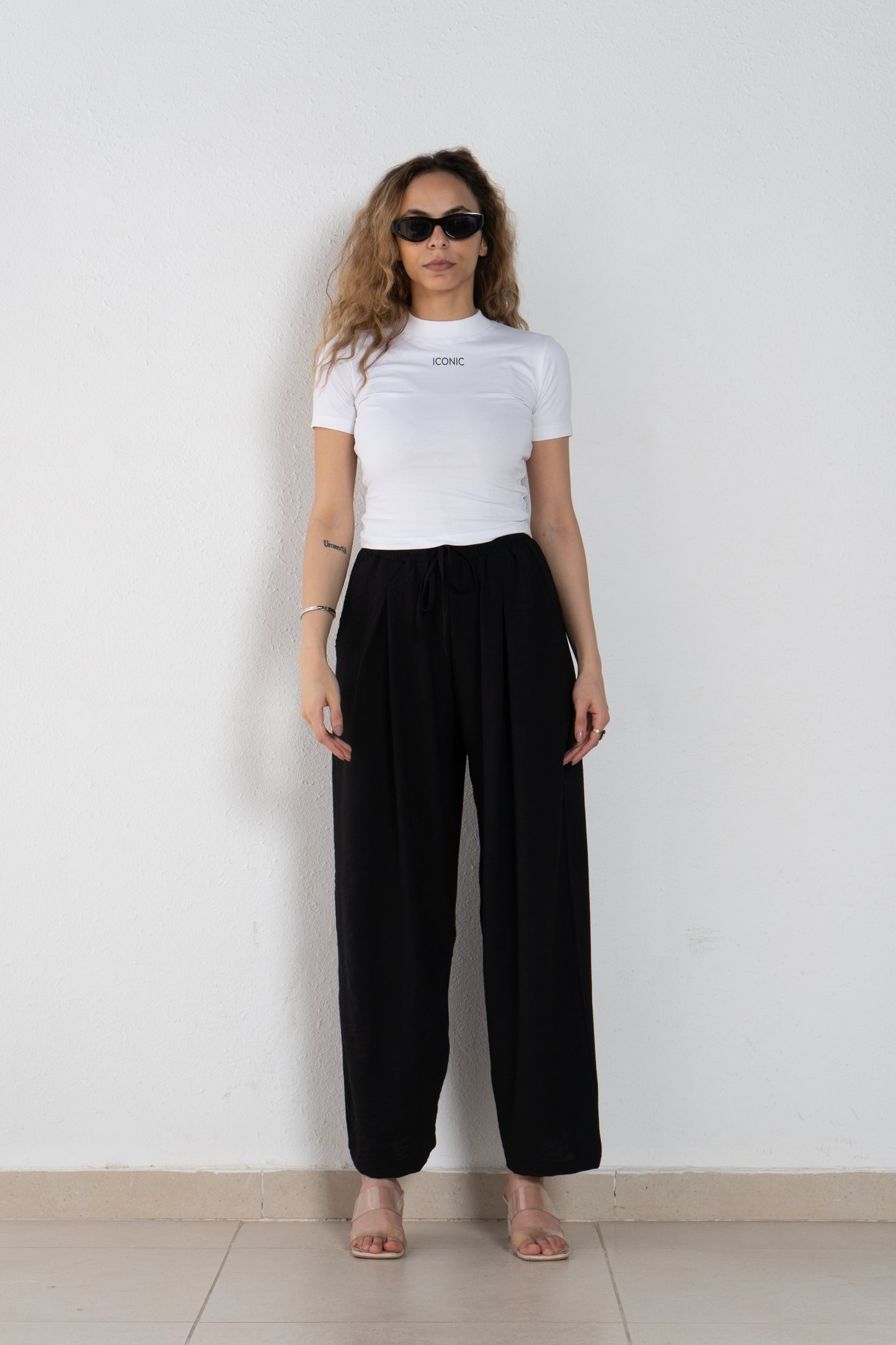 Linen pant with one front pleat