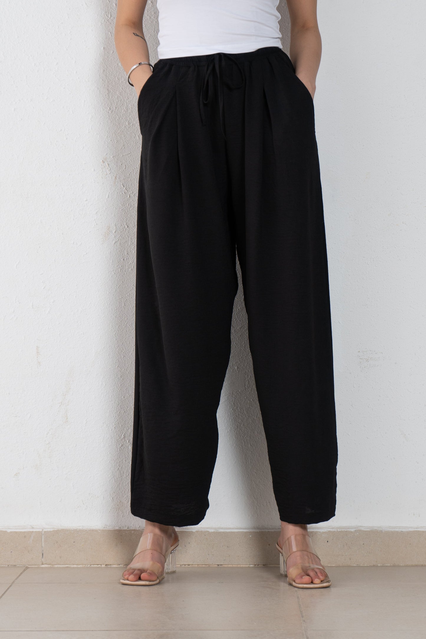 Linen pant with one front pleat