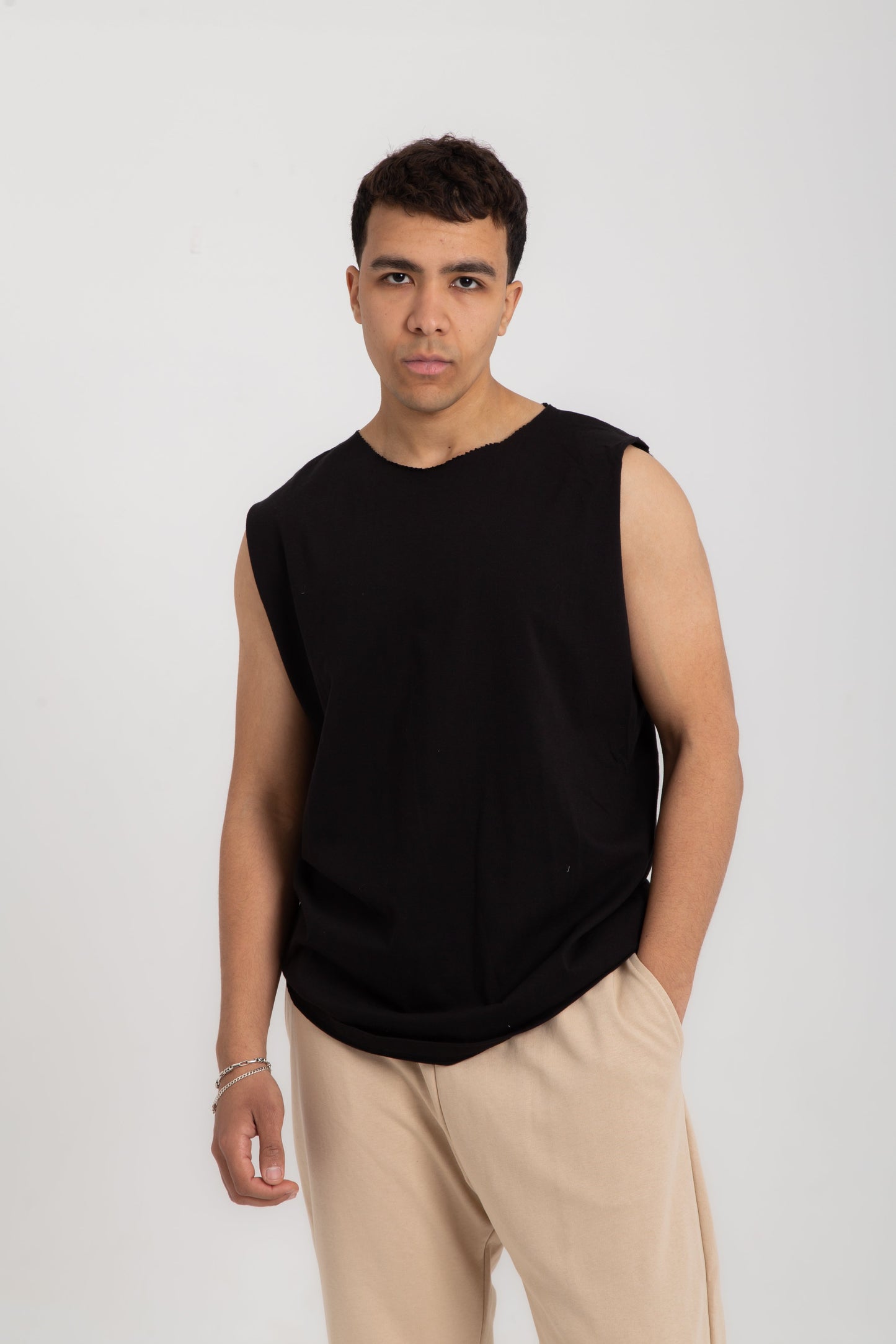 Basic wide shoulders tank top