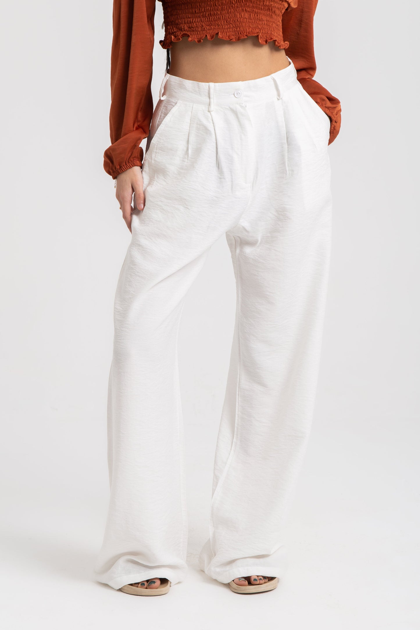 Tailored linen pant with front pleats