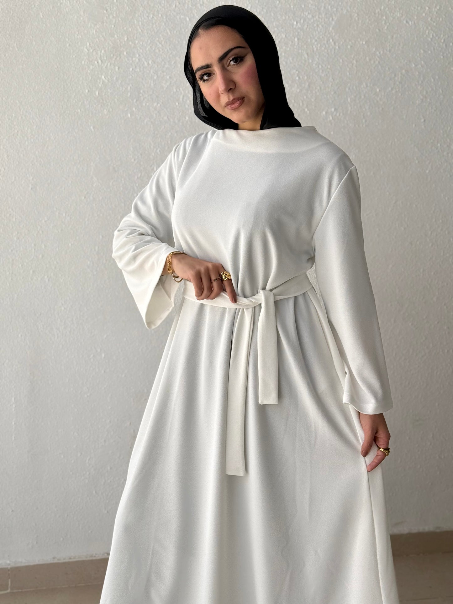 Modest dress with belt