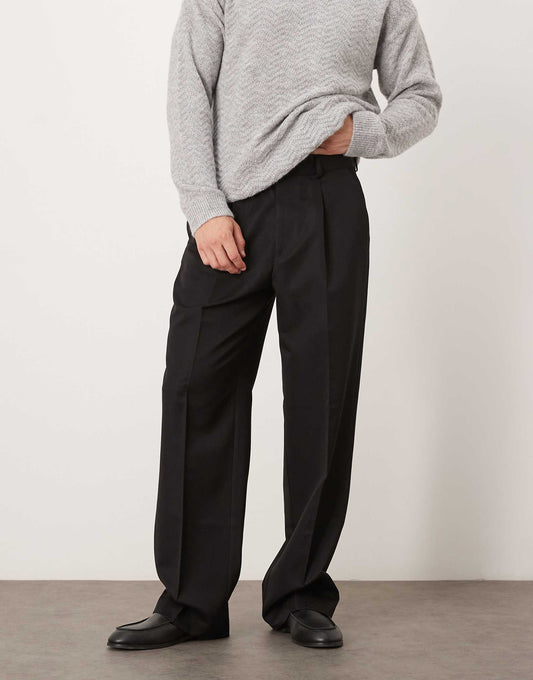Tailored pant with front pleats and elastic back