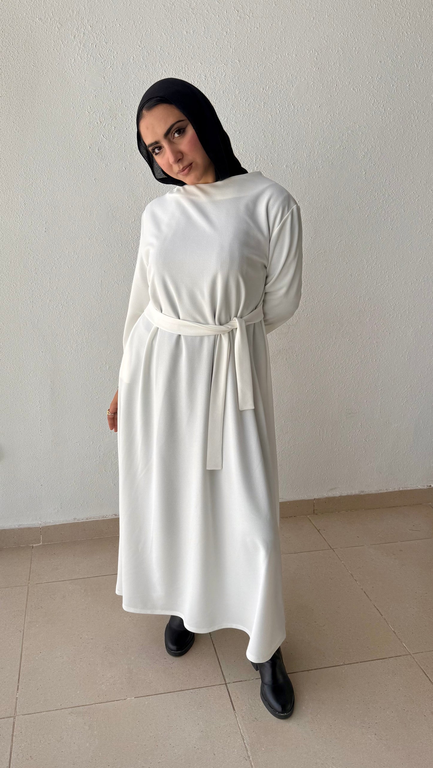 Modest dress with belt