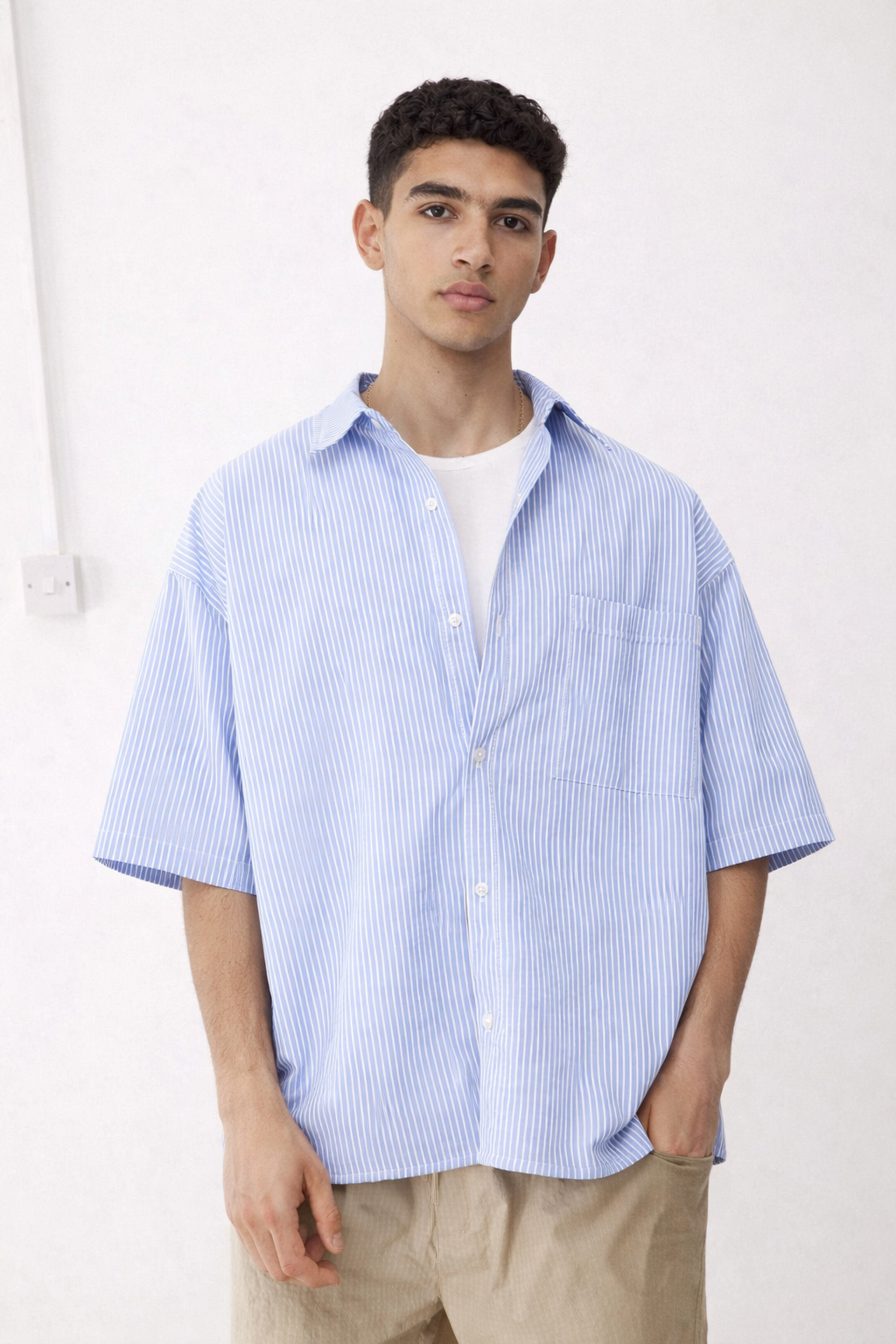 Stripped boxy short sleeves shirt