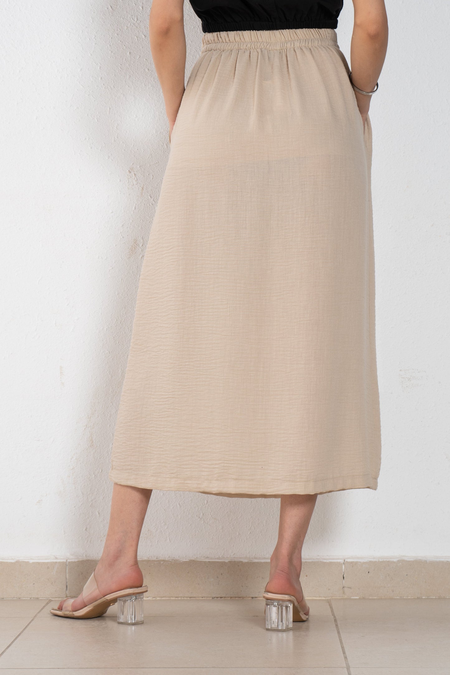 Linen skirt with elastic band