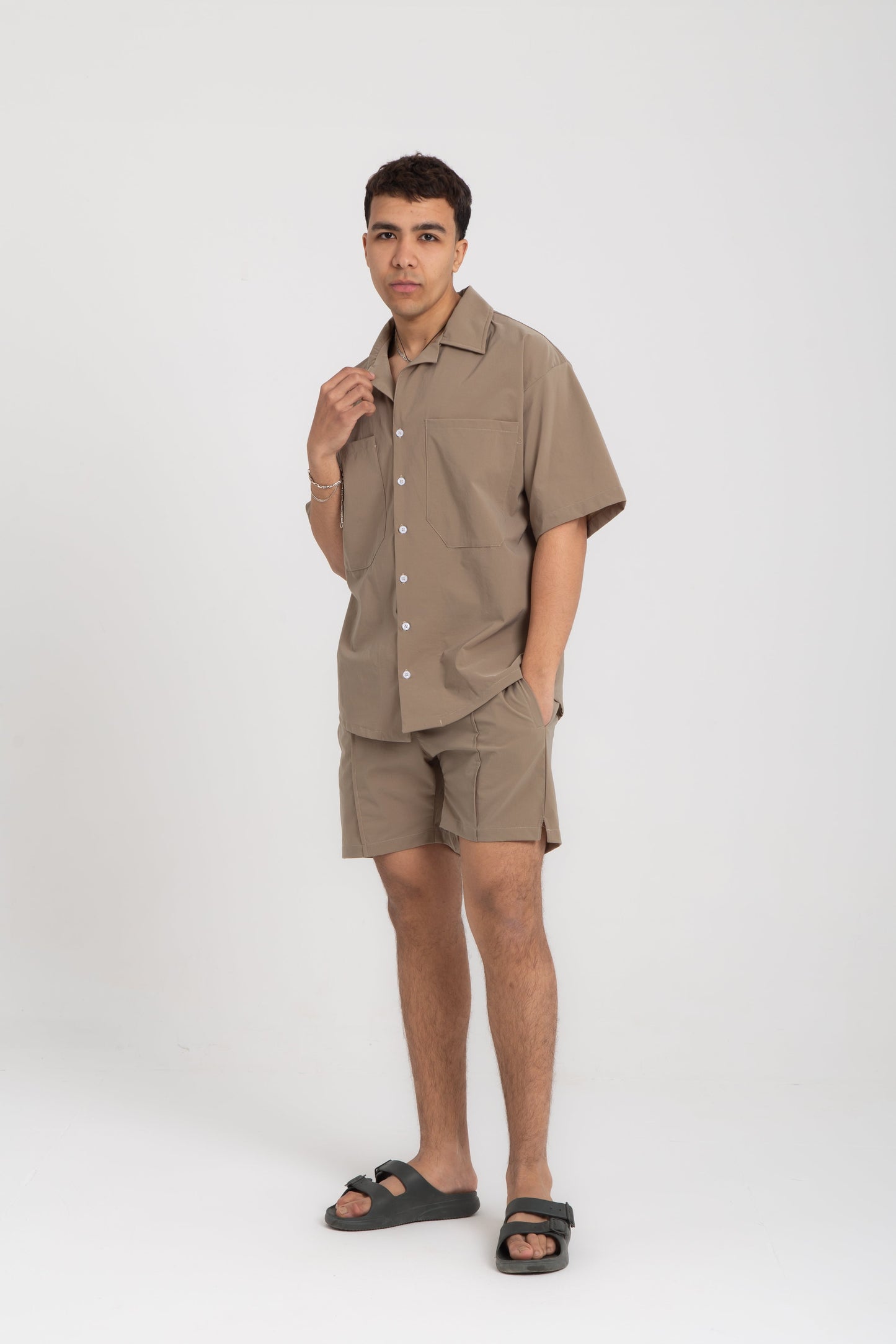 Oversized shirt with front pockets