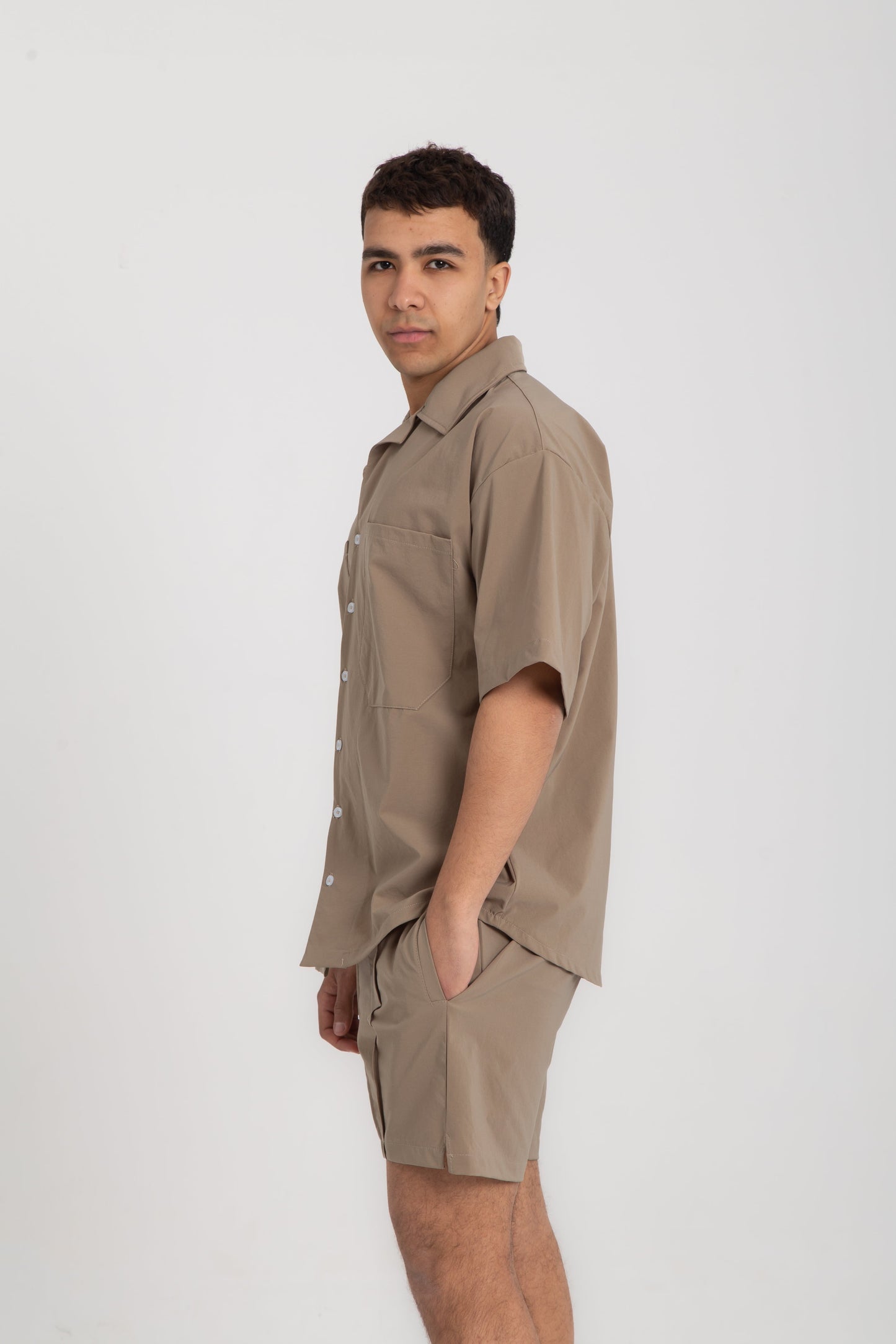 Oversized shirt with front pockets