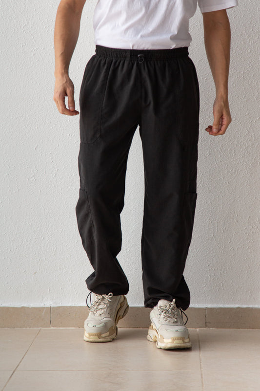 Cargo pants with strings