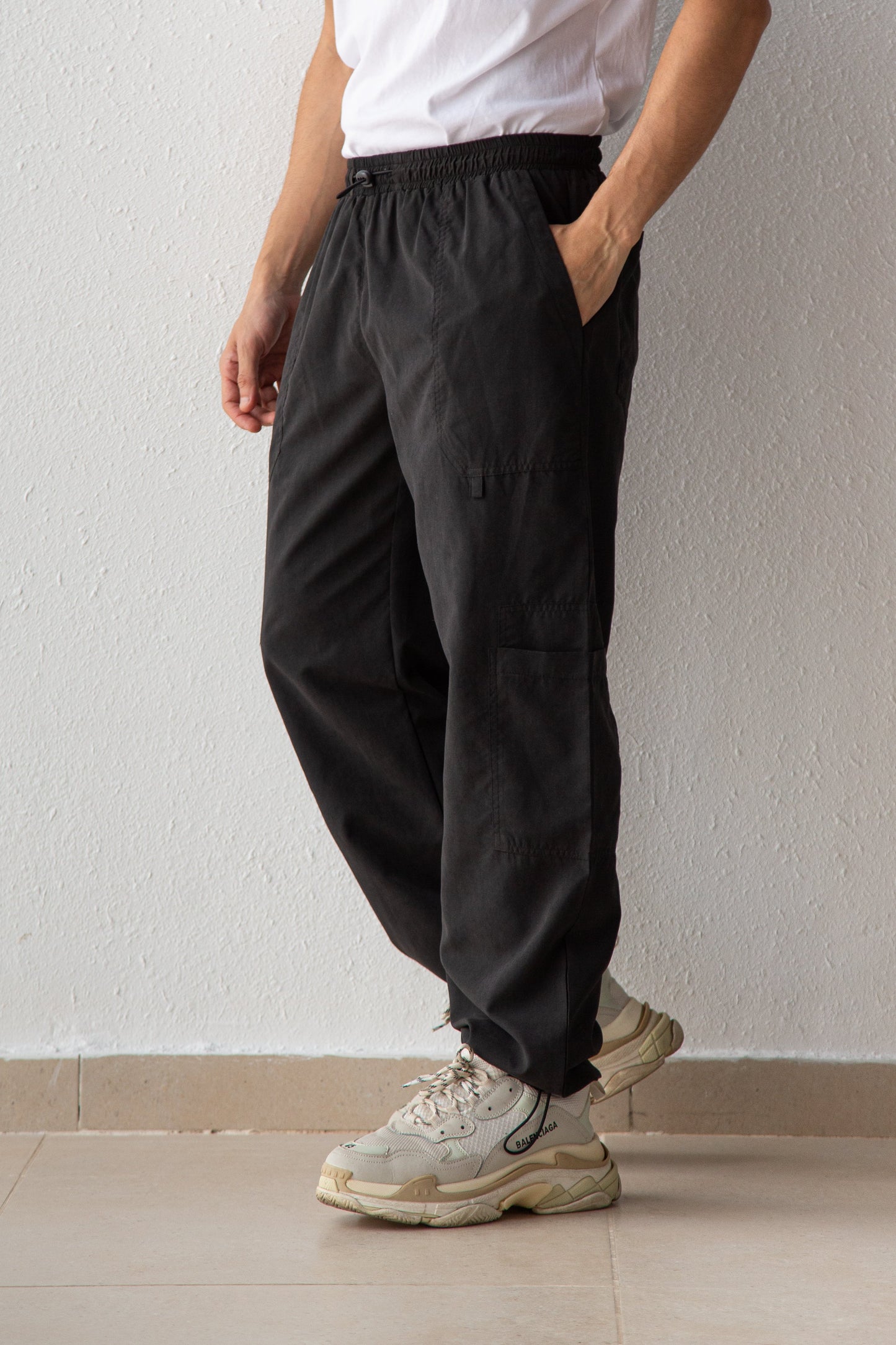 Cargo pants with strings