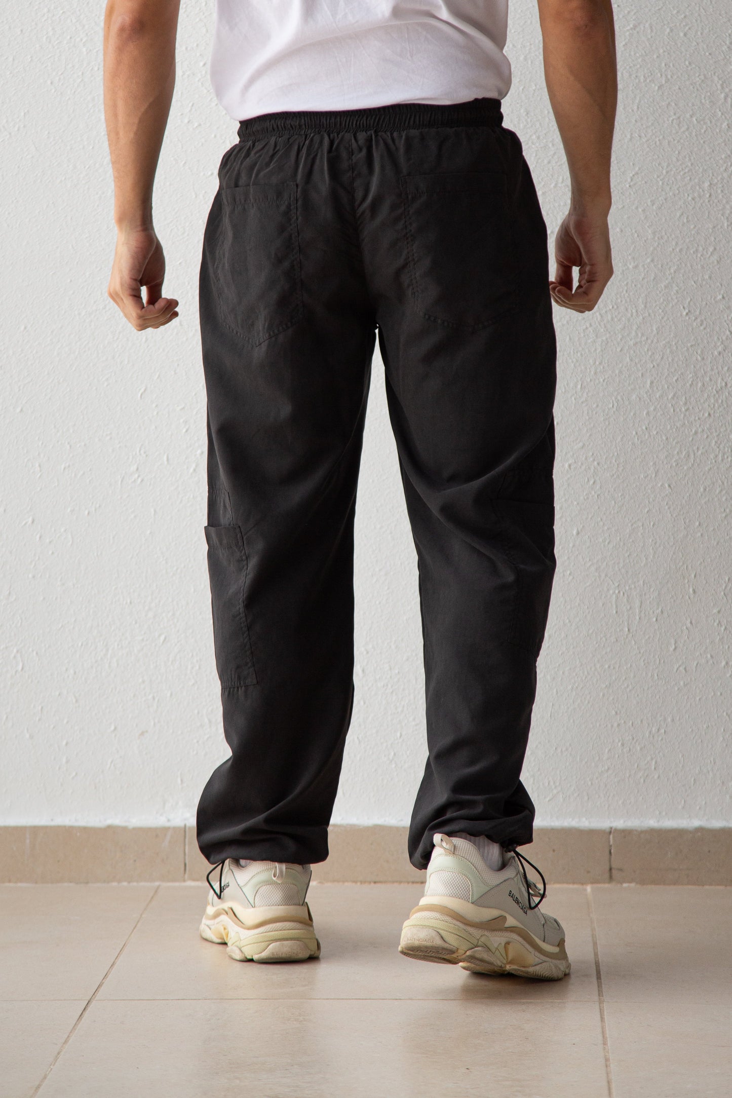 Cargo pants with strings