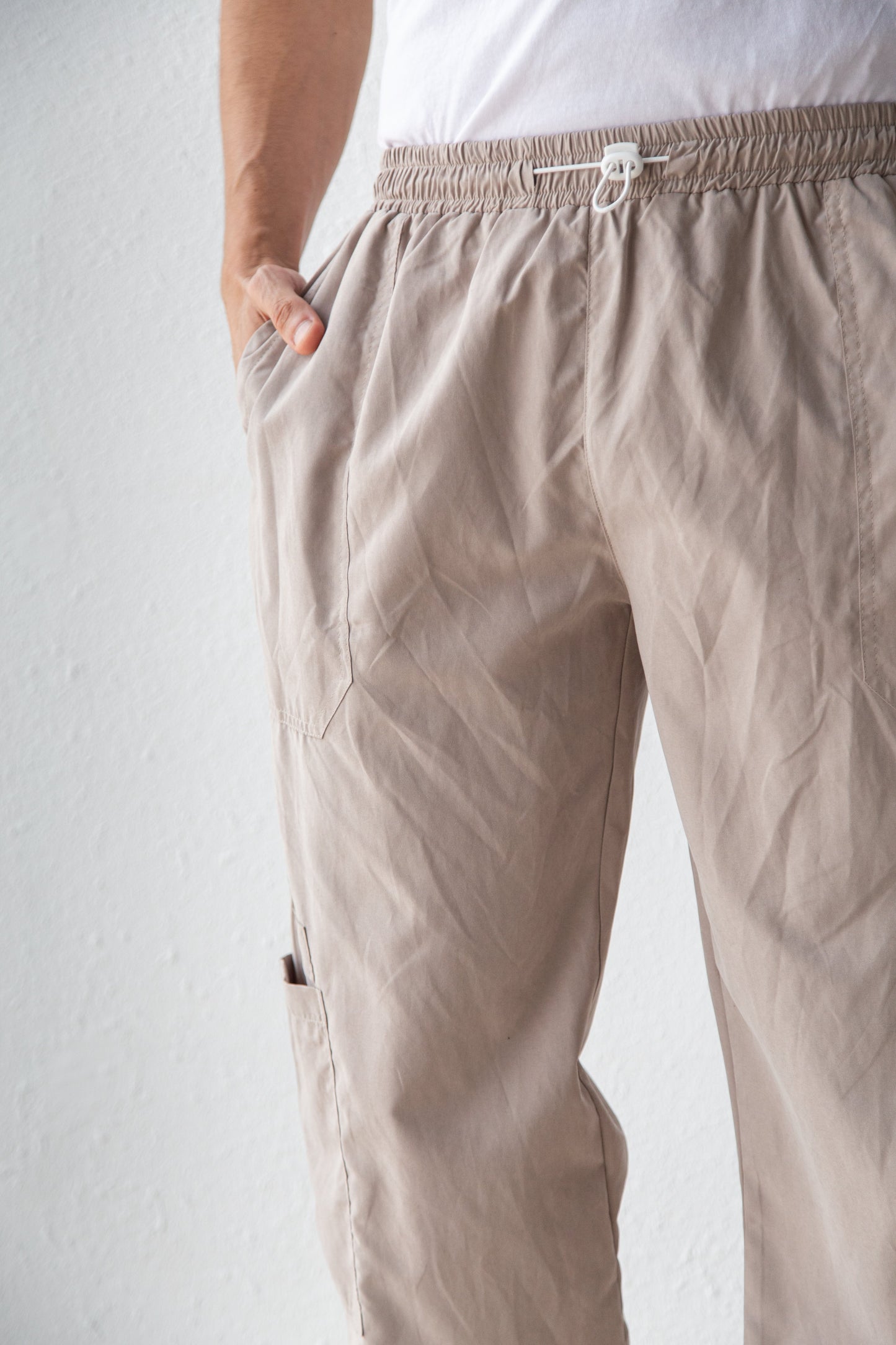 Cargo pants with strings