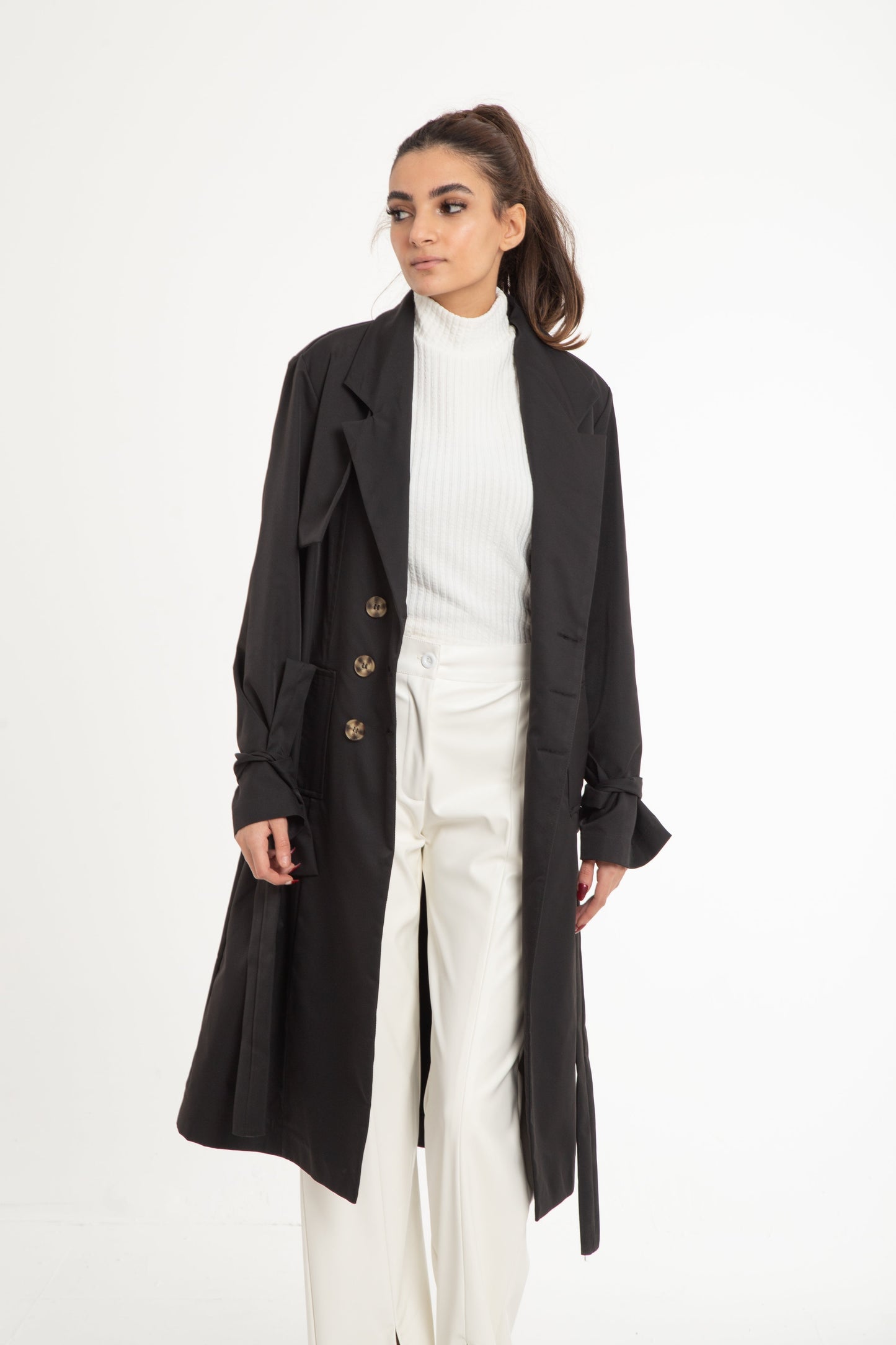 Trench coat with double buttons