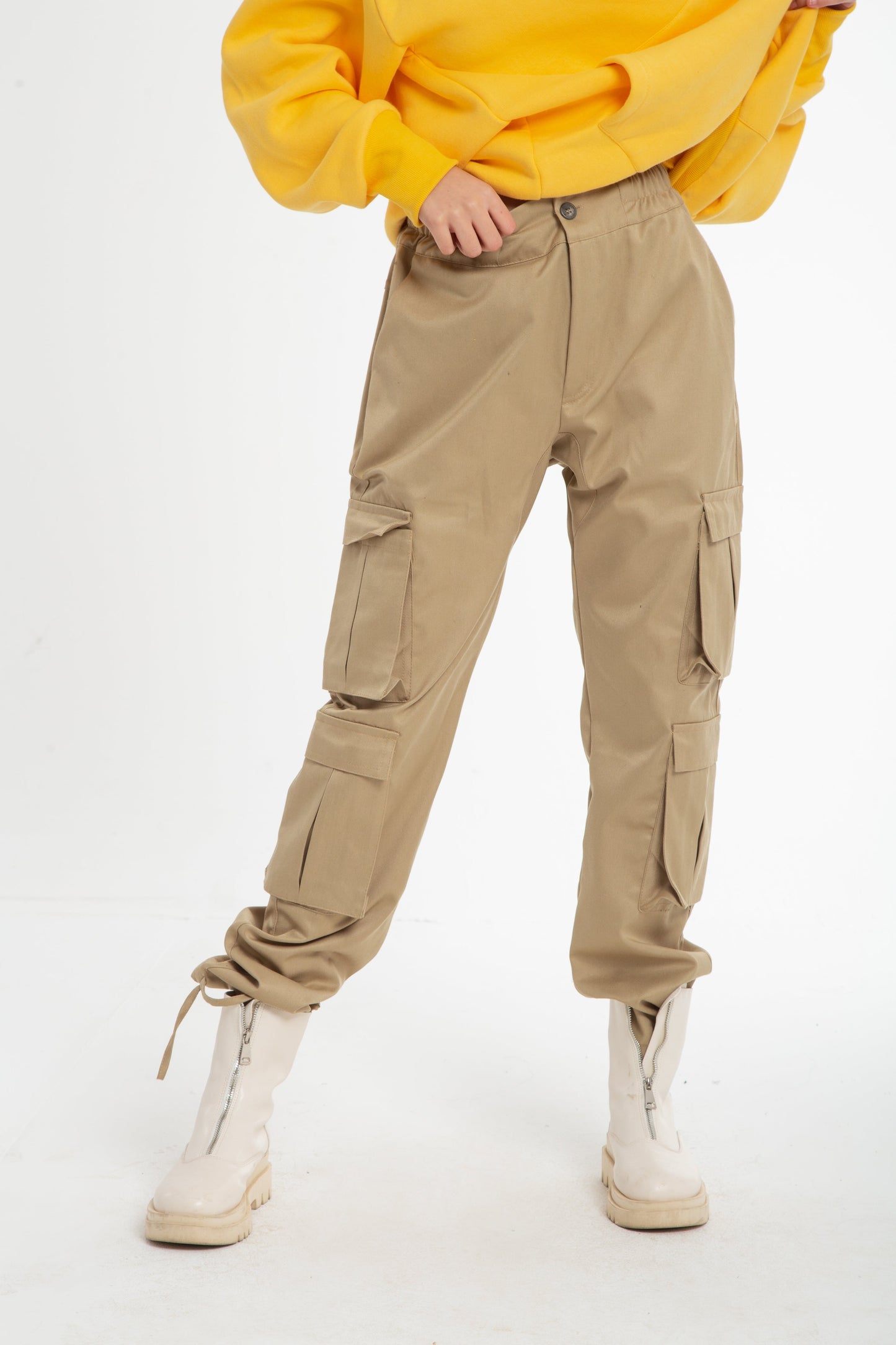 Cargo pants with elastic waist band