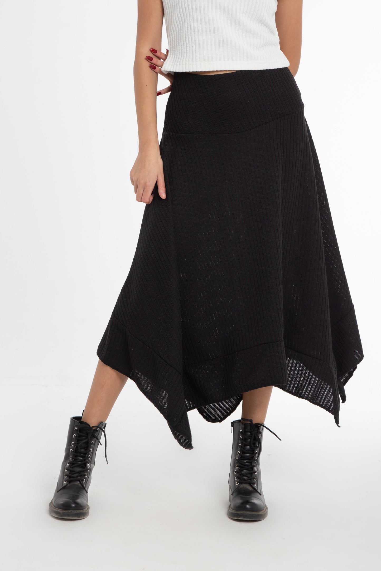 Tricot skirt with handkerchief hemline